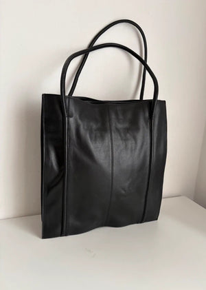 Marks & Spencer Black Leather Tote Bag with Multiple Compartments – Very Good